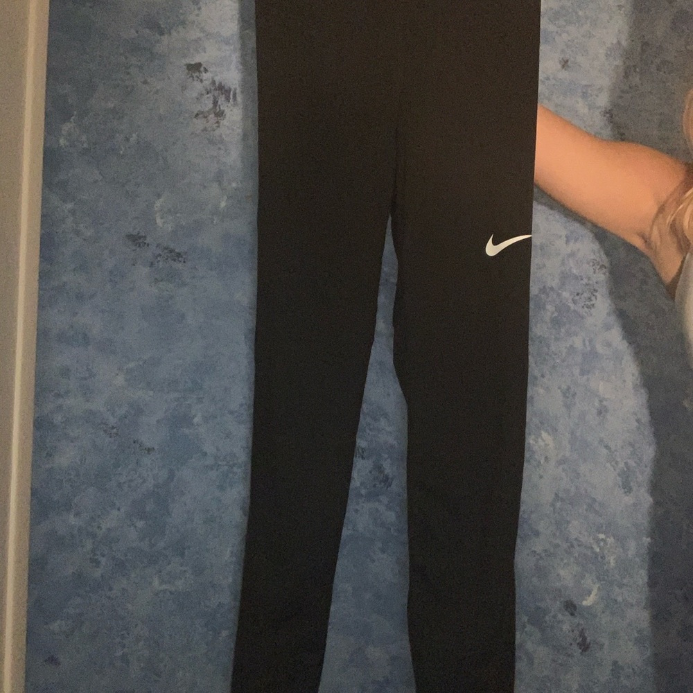 Medium Black Nike Pro Leggings